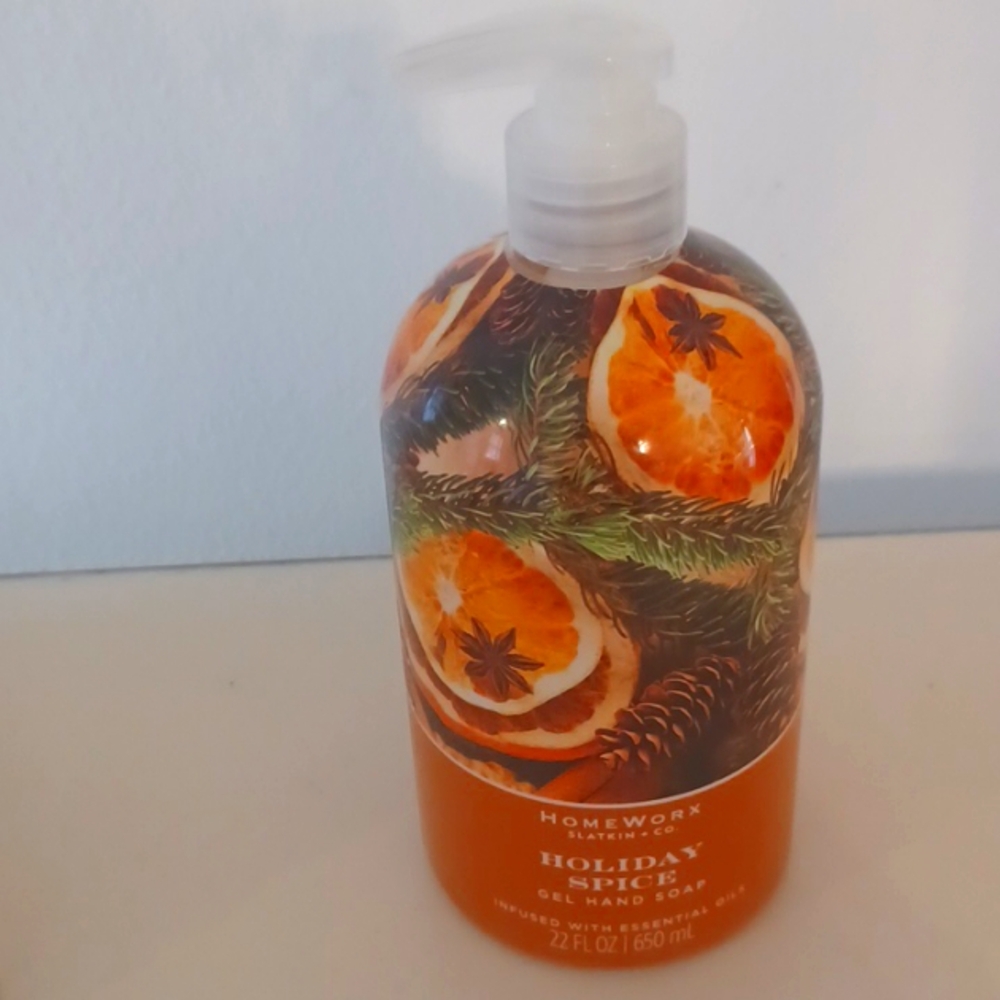Homeworx Slatkin Co. Gel Handwash Holiday Spice Essential Oils New 22 fl. oz